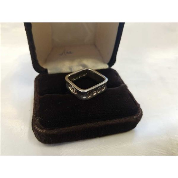 SQUARE TIFFANY AND CO RING MARKED 925 SILVER