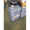 Image 2 : BRAND NEW RICARDO BEVERLY HILLS SANTA MONICA 3 PIECE PLATINUM EXPANDABLE LUGGAGE SET