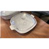 Image 2 : 3 corning ware bowls with lids