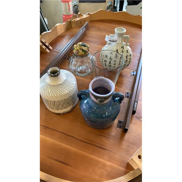 LOT OF VASES AND JARS