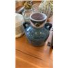 Image 2 : LOT OF VASES AND JARS