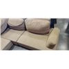 Image 2 : 3 piece low profile gaming sectional Couch