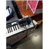 Image 2 : CASIO CASIOTONE CT-S195 KEYBOARD AND HOUSE PROJECTOR