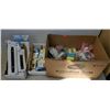 Image 1 : Box of sewing thread and sewing accessories