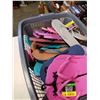Image 2 : HAMPER OF NEW FLIP FLOPS AND HATS