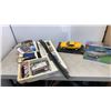 Image 1 : Tray of model n scale train track and 2 models