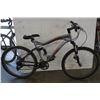 Image 1 : GREY SCHWINN BIKE