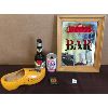Image 1 : BRUCE'S PRIVATE BAR FRAMED MIRROR AD. & LOT OF BEER COLLECTIBLES