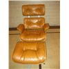 Image 2 : Leather And Aluminum Lounge Chair Herman Miller
