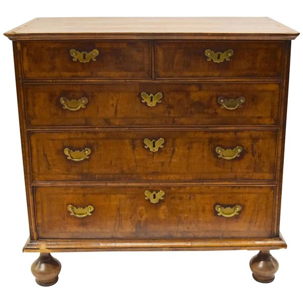 Walnut Wood Chest William And Mary