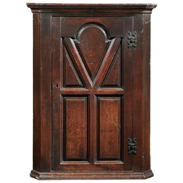 Oak Wood Cupboard William And Mary