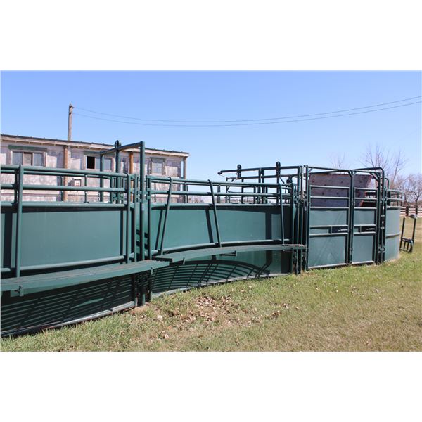 Hi Qual S Alley with Crowding Tub and 2 sliding gates