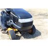 Image 8 : Poulan Pro 700ex 22 hp 48" Cat 1032 lawn tractor