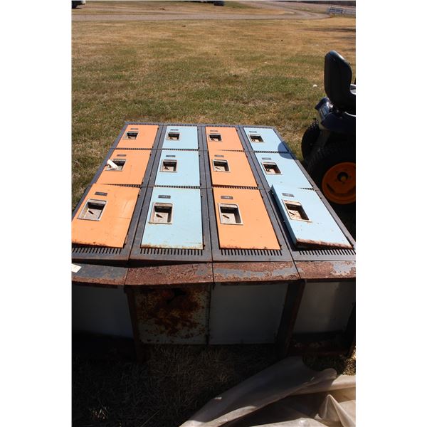 Lockers - 6' x 4' with baskets