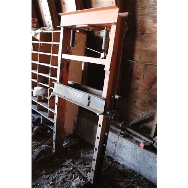 Hydraulic Press (missing cylinder)