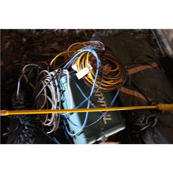 Electrical cords, tarps etc (everything on pallet)