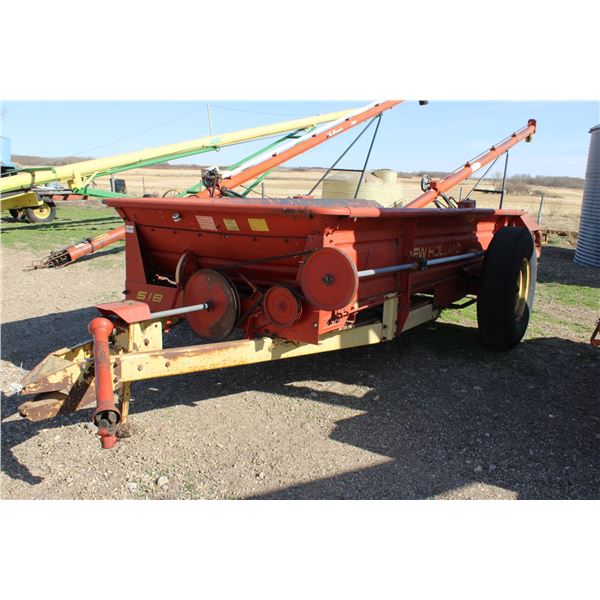 New Holland 518 Manure Spreader