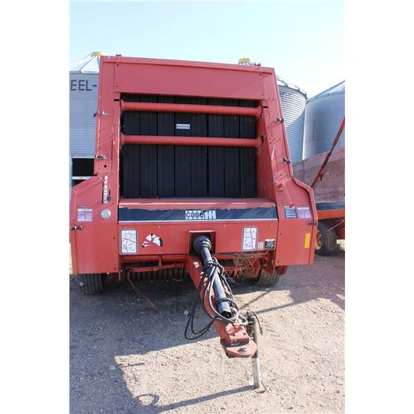Case International 8465 Round Baler