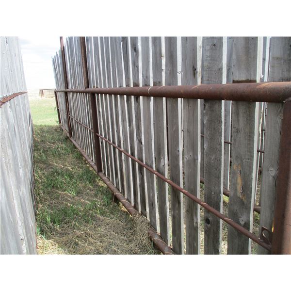 4 Standing Panels windbreaks 30'