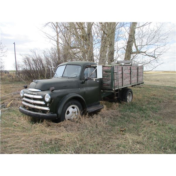 Dodge 1 Ton box and hoist