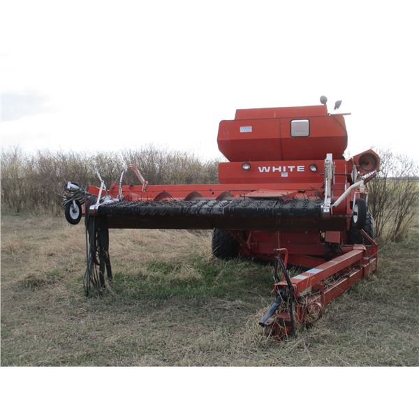 White 8650 Harvest Boss Pull type combine