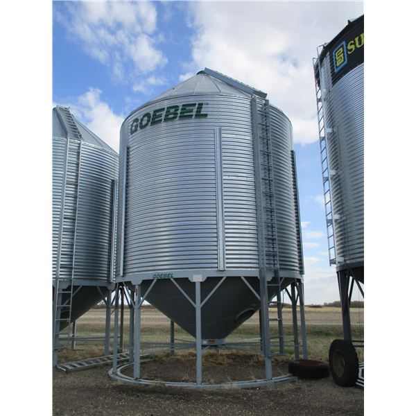 Goebel 4120 Bushel Hopper Bin