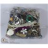 Image 1 : LARGE BAG OF MIXED VINTAGE JEWELRY