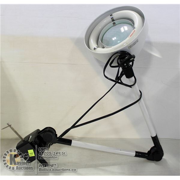 DESK MOUNT LIGHT MAGNIFYING LAMP.