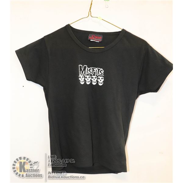 NEW MISFITS CHILDRENS MEDIUM T-SHIRT.