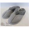Image 1 : HOUSE SLIPPERS SIZE MEDIUM