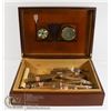 Image 1 : WOOD CIGAR HUMIDOR WITH CIGARS