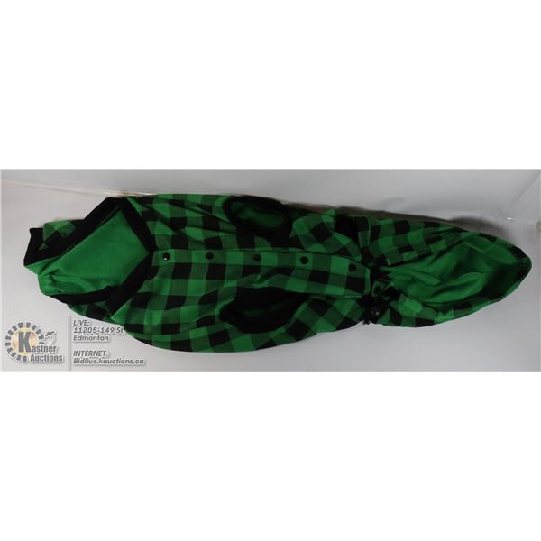 GREEN FLANNEL DOG COAT SIZE XL.