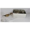 Image 1 : BOX OF SUNGLASSES.