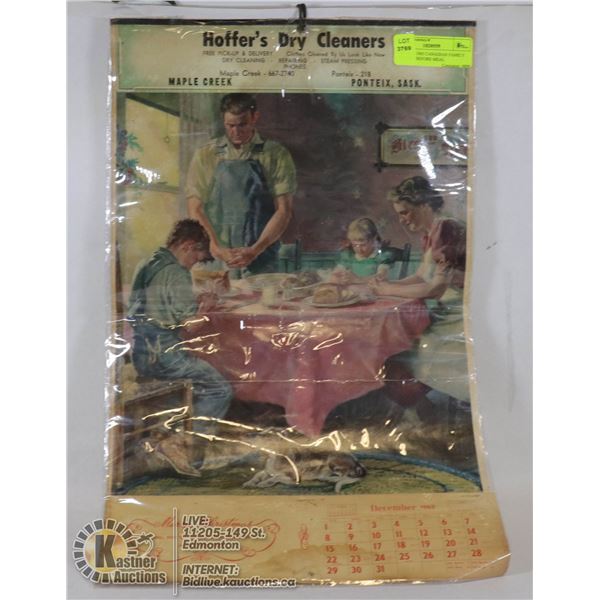 VINTAGE 1963 CANADIAN FAMILY PRAYING BEFORE MEAL