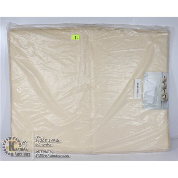 MEMORY FOAM BATH RUG.