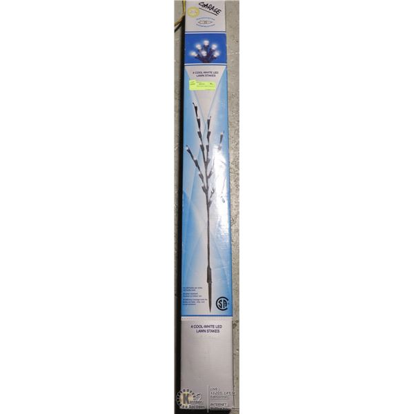 4 COOL WHITE LED LAWN STAKES IN BOX