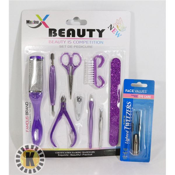 NEW MANICURE SET SOLD WITH LIGHTED TWEEZER