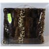 Image 1 : LUXURIOUS ANIMAL PRINT FAUX FUR THROW