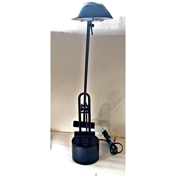 28)  ULTRA MODERN COUNTER BALANCED