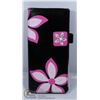 Image 1 : NEW SHAG WEAR WALLET FLOWER