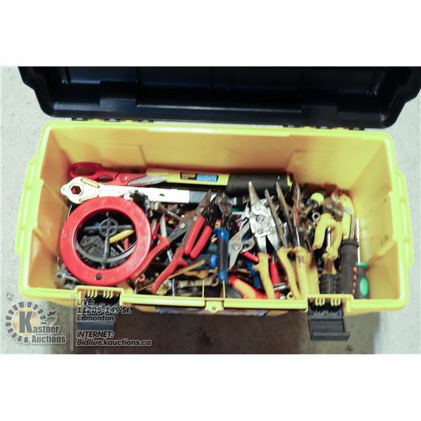 1 LARGE TOOL BOX FULL OF HAND TOOLS