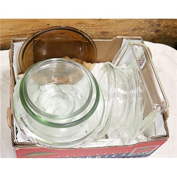 PYREX & SUNBEAM GLASS MIXING BOWLS- BOX LOT