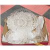 Image 1 : CRYSTAL/CUT GLAS LOT OF ASSORTED ITEMS