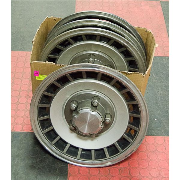 FORD HUB CAPS- CHROME GREY 5 BOLT PATTERN