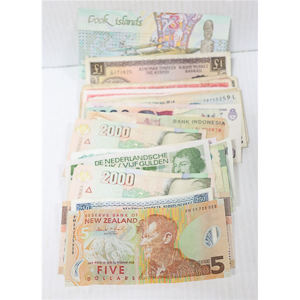 INT'L PAPER CURRENCY- ASSORTED LOT OF 32 BILLS