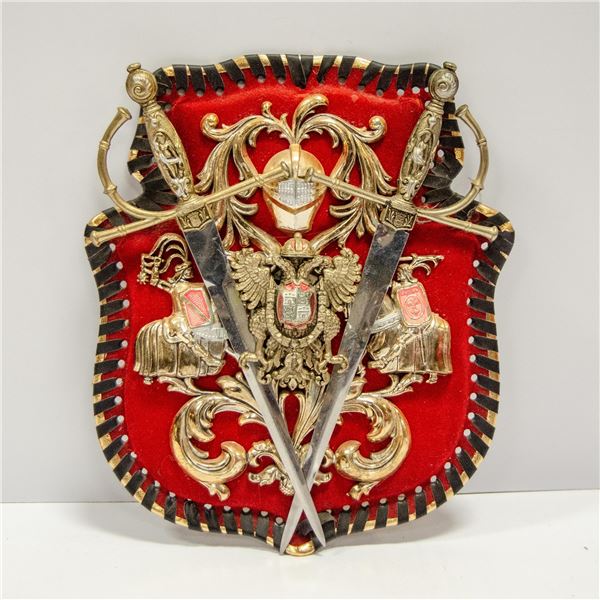 COAT OF ARMS  FAMILY CREST