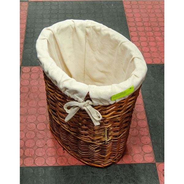 WICKER LINED BASKET