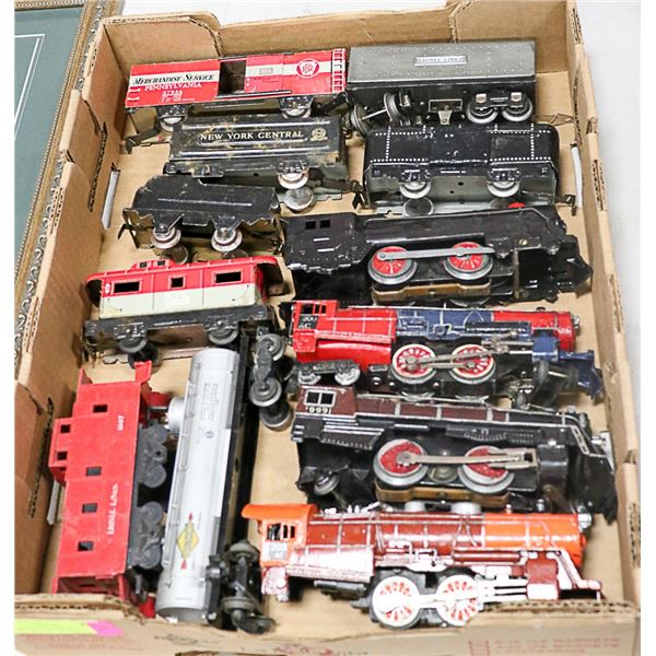VINTAGE FLAT LOT OF METAL LIONEL AND MARX TRAINS