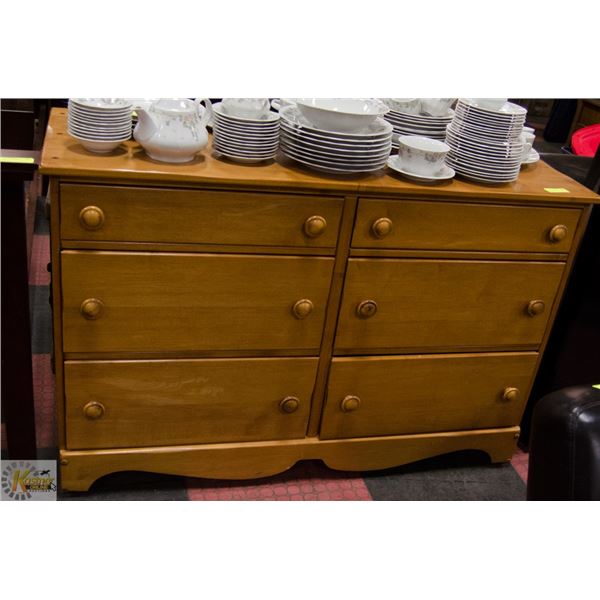 52" X 18.5" X 33" APPROX 6 DRAWER DRESSER