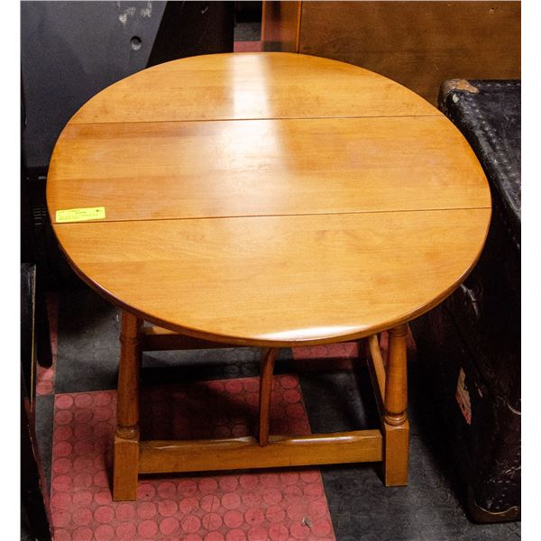 28.5" X 26" X 23.5" APPROX OVAL WOODEN TABLE